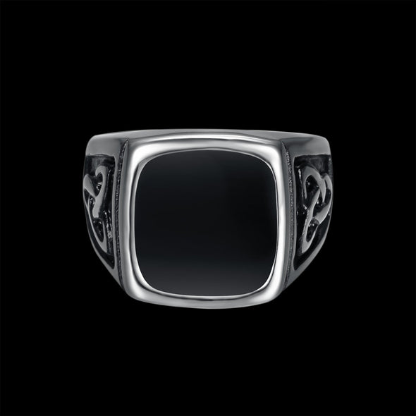 BLACK SIGNET ODIN'S HORN RING